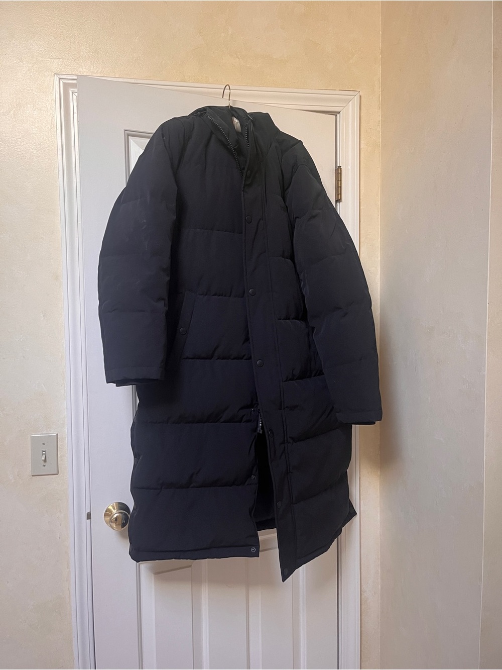 Black Long Puffer Coat - Classic Winter Parka